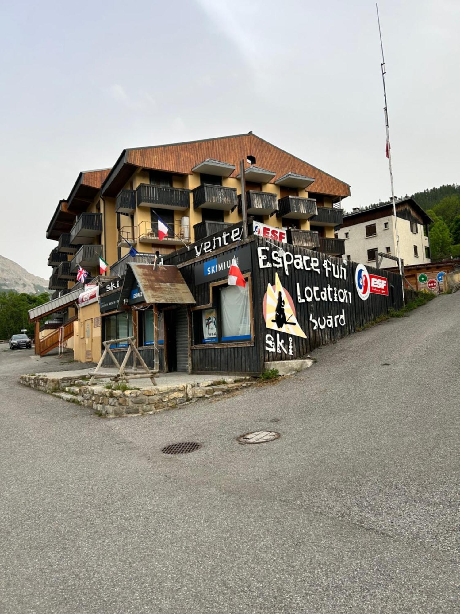 Studio La Gioia Allos Eksteriør bilde