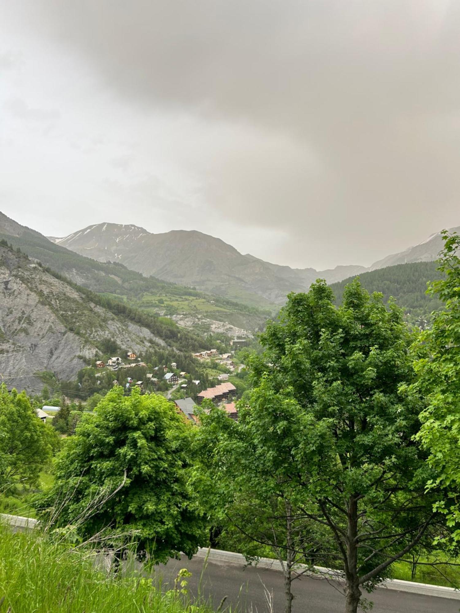 Studio La Gioia Allos Eksteriør bilde